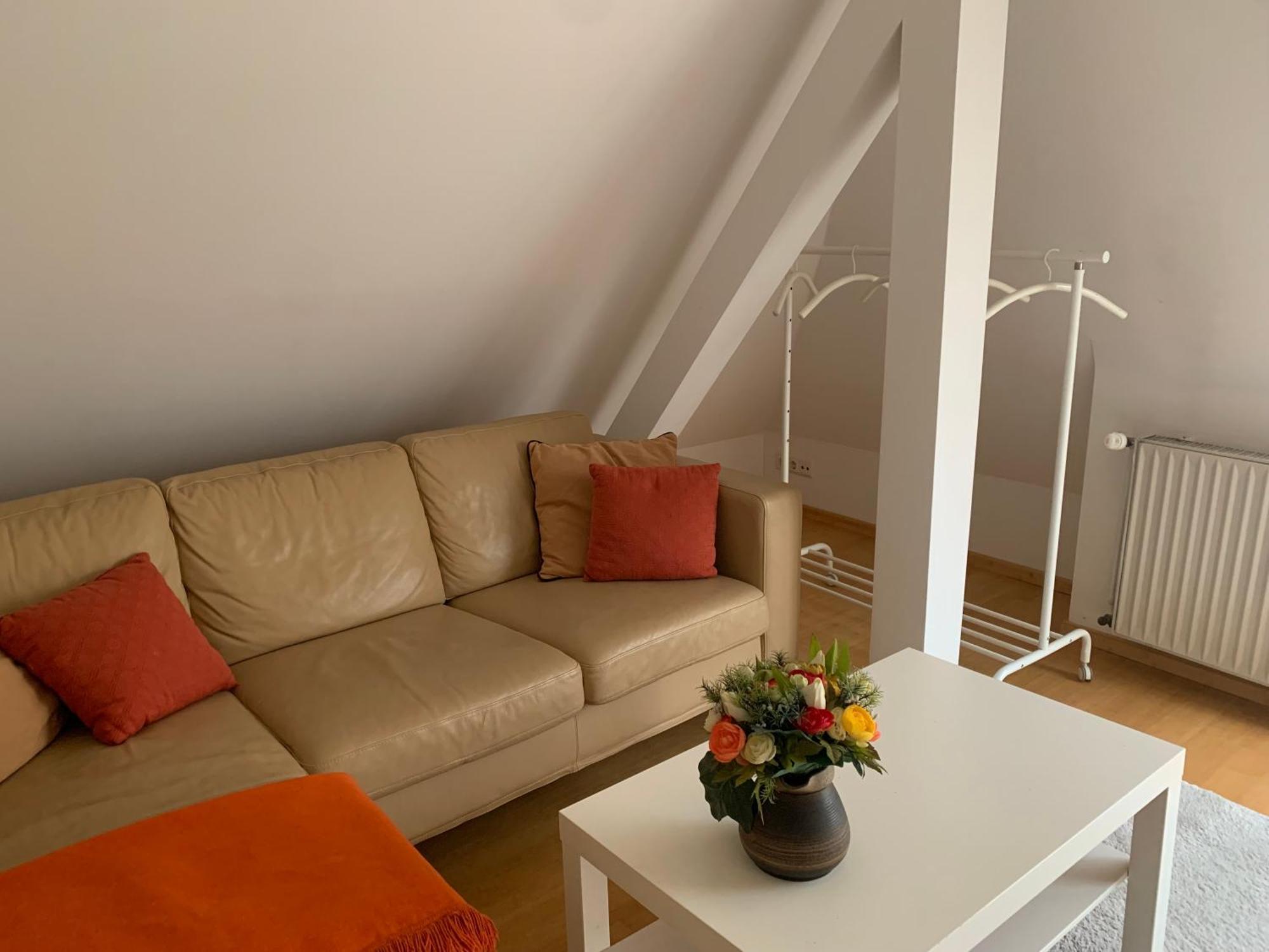 Ruhige An Der Uni Apartment